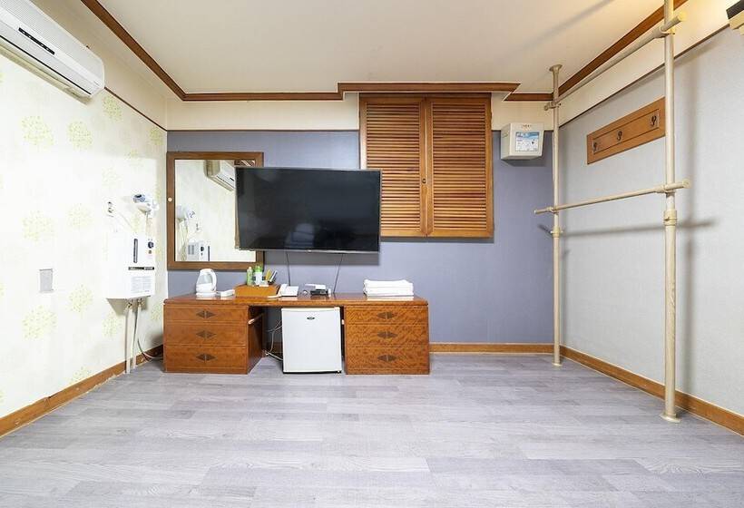 هتل Daejeon Shintanjin Valentine