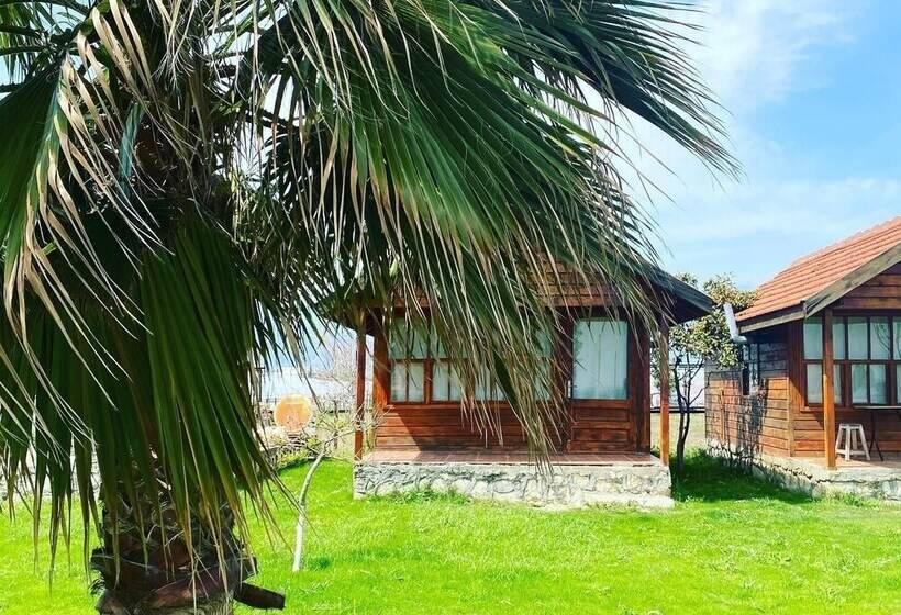 هتل Demre Sahildeki Ev Bungalov