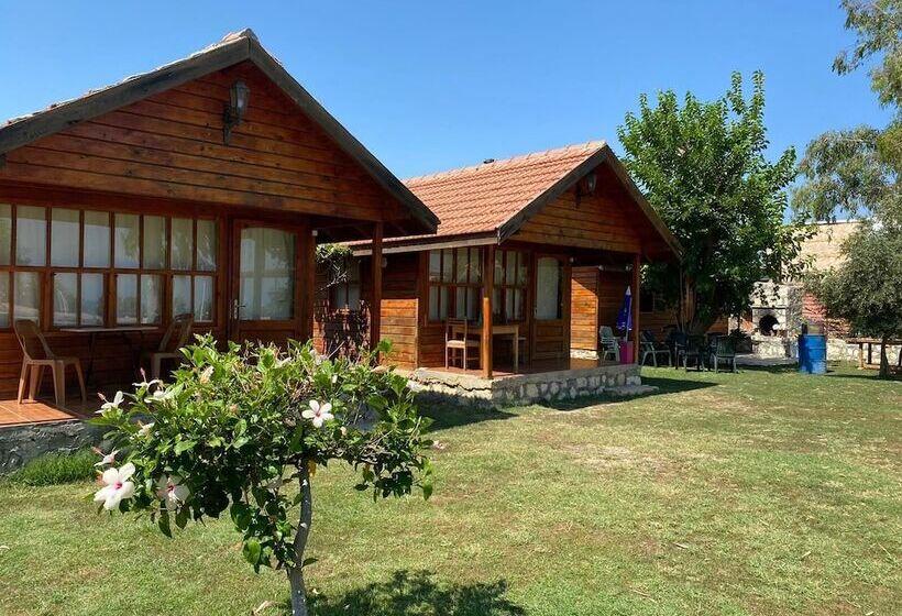 هتل Demre Sahildeki Ev Bungalov