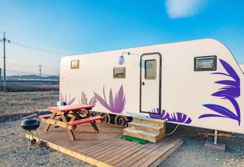 ホテル Gangneung Basecamp Pension