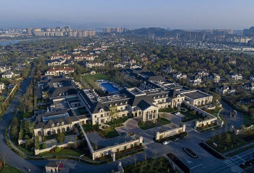 בית מלון כפרי Lvcheng Taohuayuan Huanglong