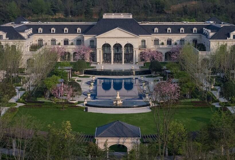 בית מלון כפרי Lvcheng Taohuayuan Huanglong