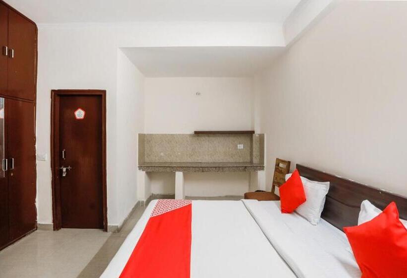 בית מלון כפרי O Av Residency Near Botanic Garden Of Indian Republic