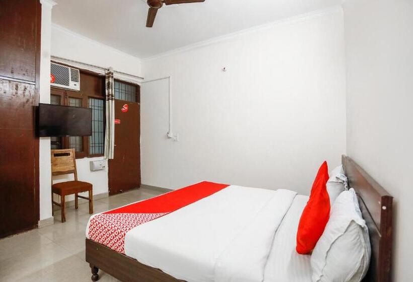 בית מלון כפרי O Av Residency Near Botanic Garden Of Indian Republic