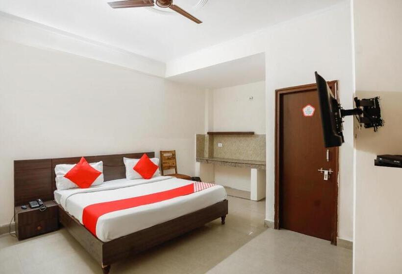 בית מלון כפרי O Av Residency Near Botanic Garden Of Indian Republic