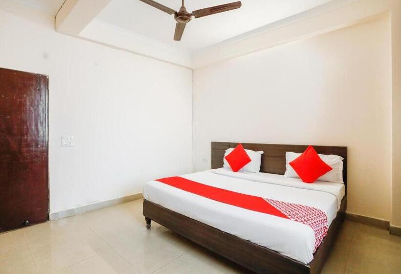 בית מלון כפרי O Av Residency Near Botanic Garden Of Indian Republic