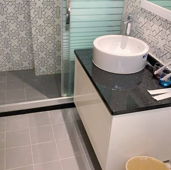 酒店 Pensao Elegante