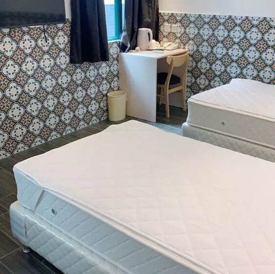 هتل Pensao Elegante