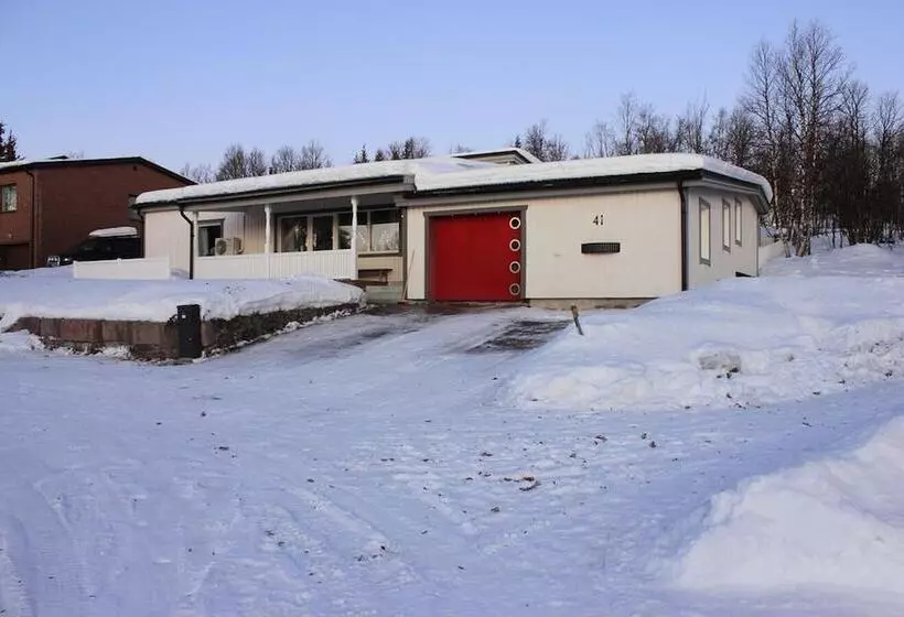 هتل Ribo Apartment Aurora