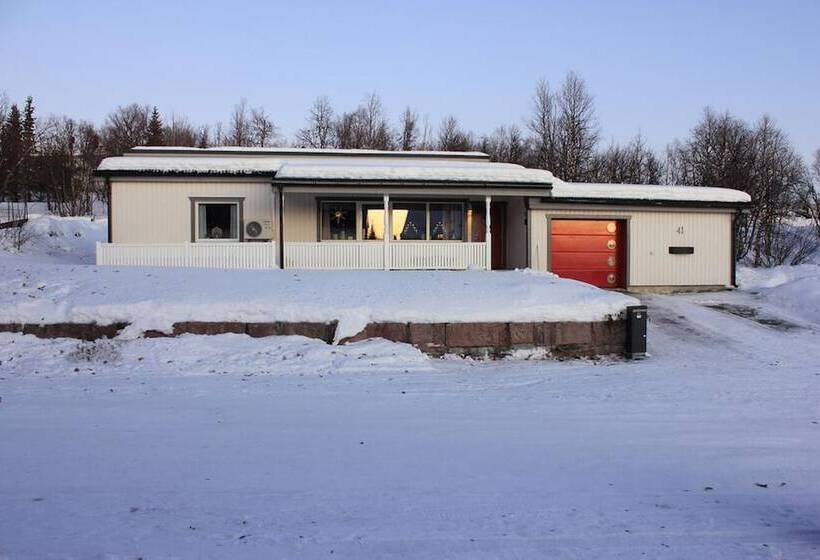 هتل Ribo Apartment Aurora