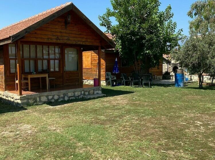 هتل Demre Sahildeki Ev Bungalov