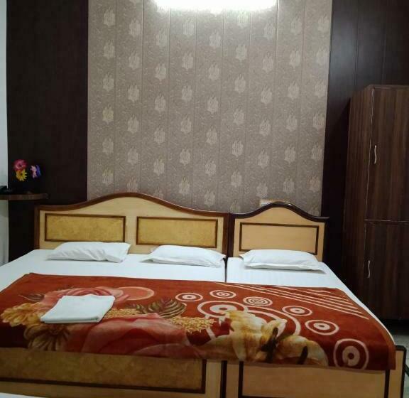 ホテル Swarajya Palace