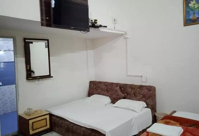 هتل Swarajya Palace