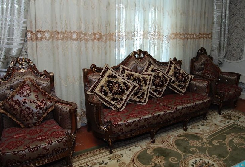 هتل Vodokanal Place Khorezm National House