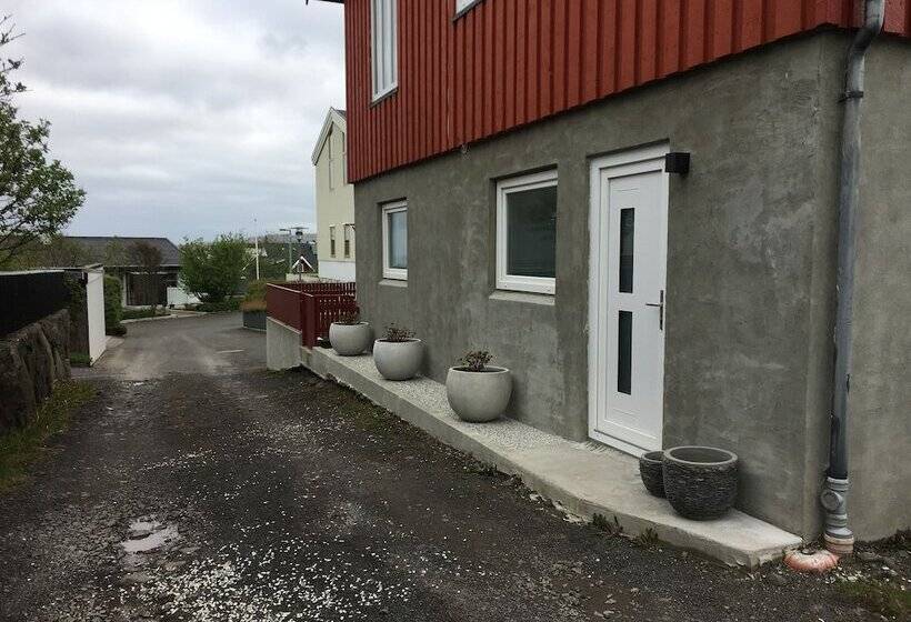 בית מלון כפרי Nordic Inn Thorshavn