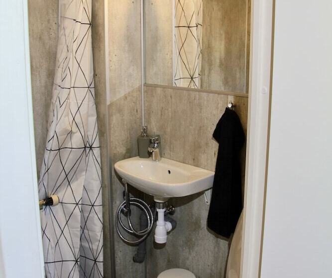 בית מלון כפרי Nordic Inn Thorshavn