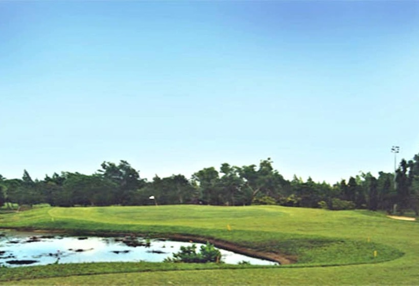 호텔 Royale Tagaytay B&b