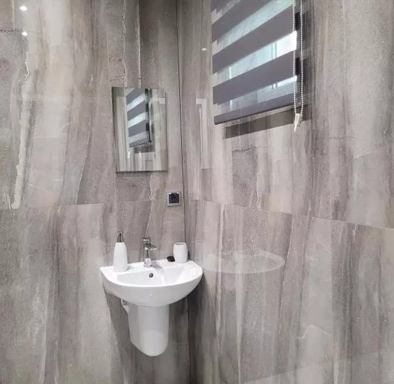 ユースホステル Sebar