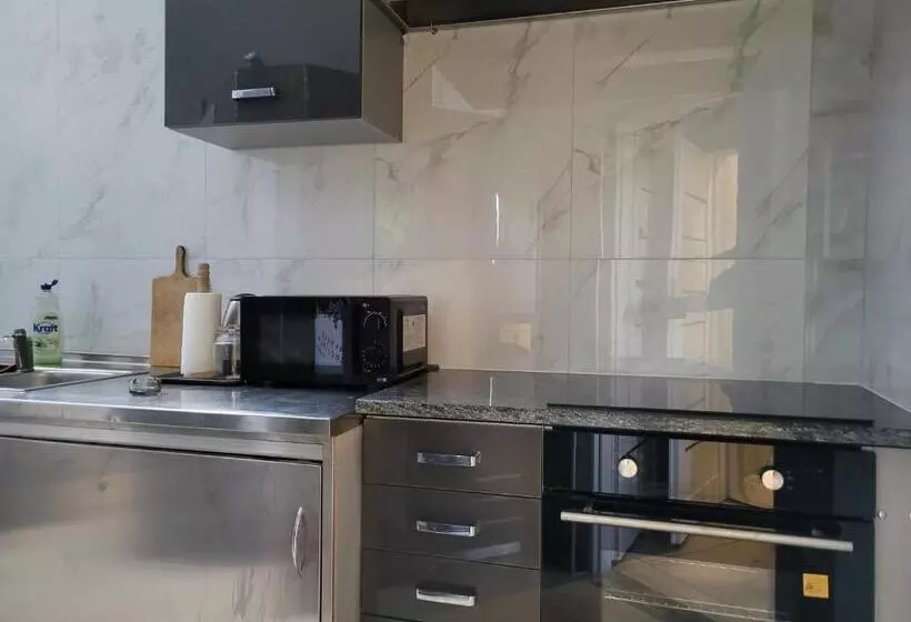 ユースホステル Sebar