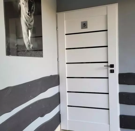 ユースホステル Sebar