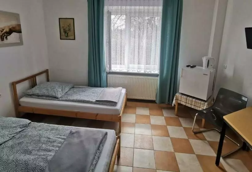 Retkeilymaja Colibri