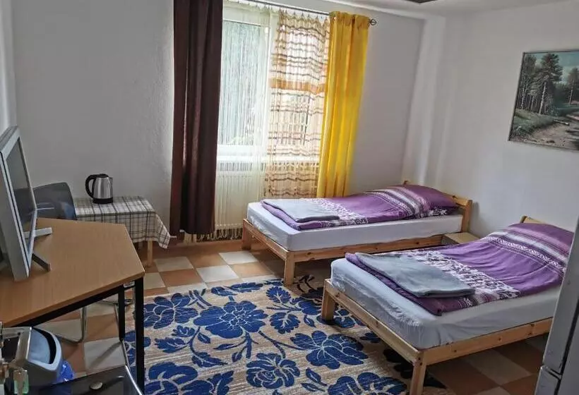 Retkeilymaja Colibri