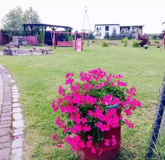 Retkeilymaja Zajazd Dolina Sadosiów