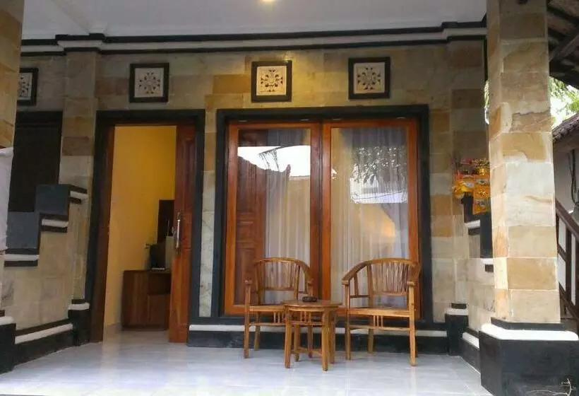 Hotelli Lembongan Made Inn