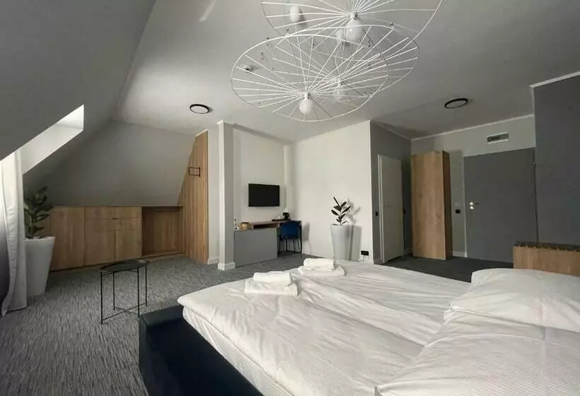 Hotelli Made In Napoli By Siervo Międzybórz