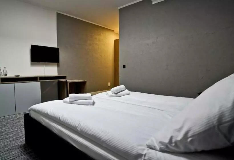 Hotelli Made In Napoli By Siervo Międzybórz