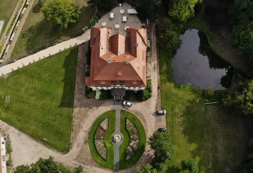 Hotelli Pałac Bogaczów   Noclegi   Restauracja   Przyjęcia