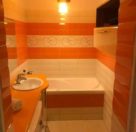 ベッドアンドブレックファースト Pokoje Do Wynajęcia   Podwisłocze 24