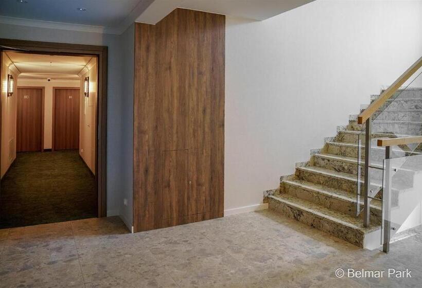 住宿加早餐  Belmar Park Resort & Spa