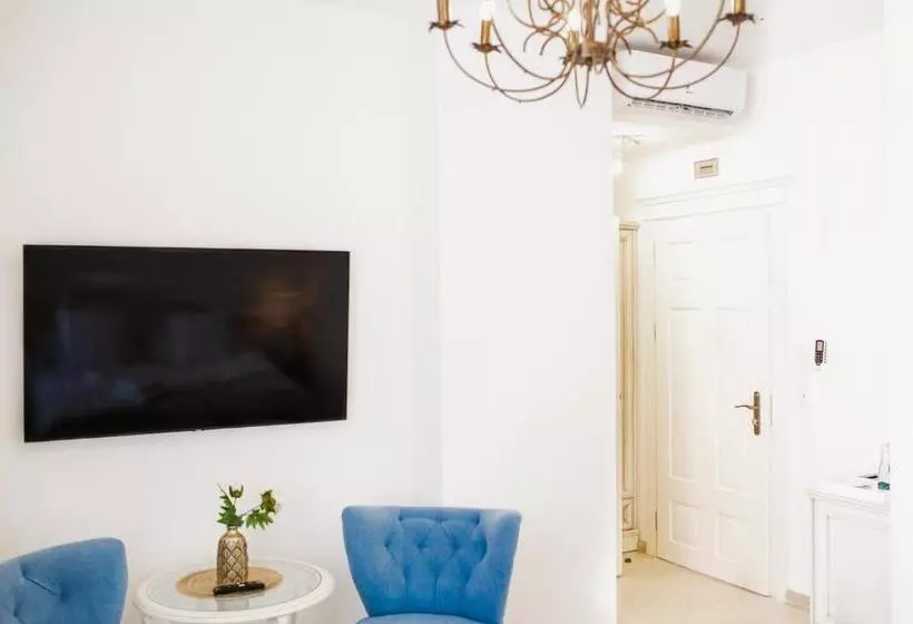 Aamiaismajoitus (B&B) Columbus Ustka   Marynarki Polskiej 2