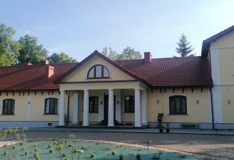 민박 Dom Weselny  Dwór W Jurowcach