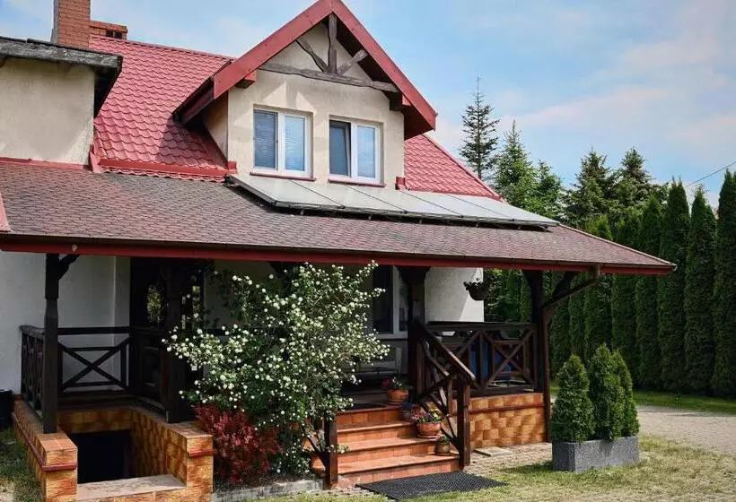 Aamiaismajoitus (B&B) Willa Mycyny Oraz Domki