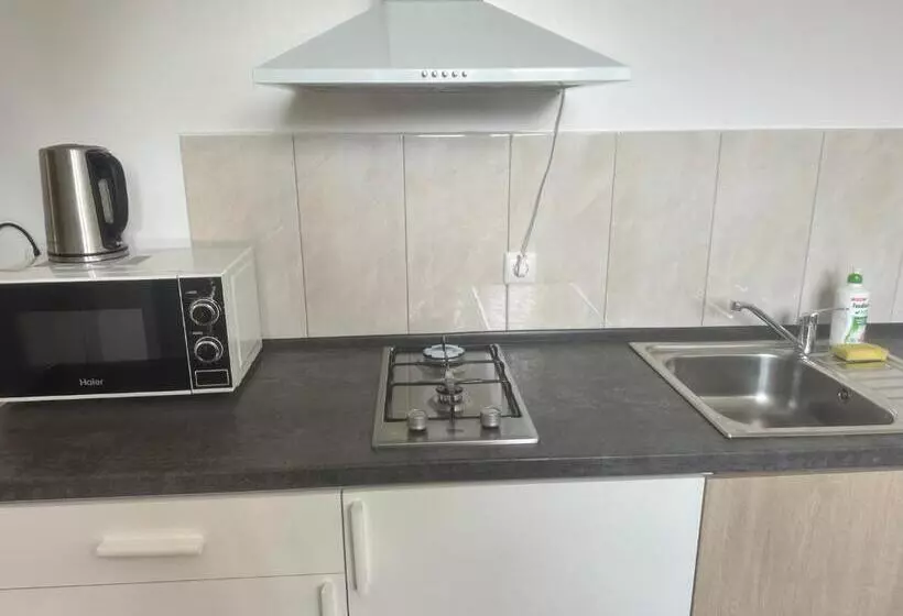 ユースホステル Hgs Home Noclegi Pracownicze Parking , łazienki