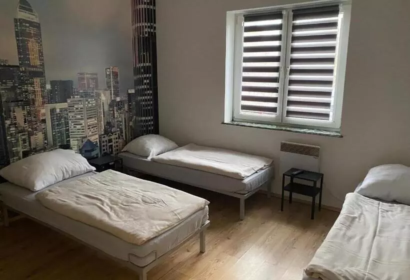 ユースホステル Hgs Home Noclegi Pracownicze Parking , łazienki