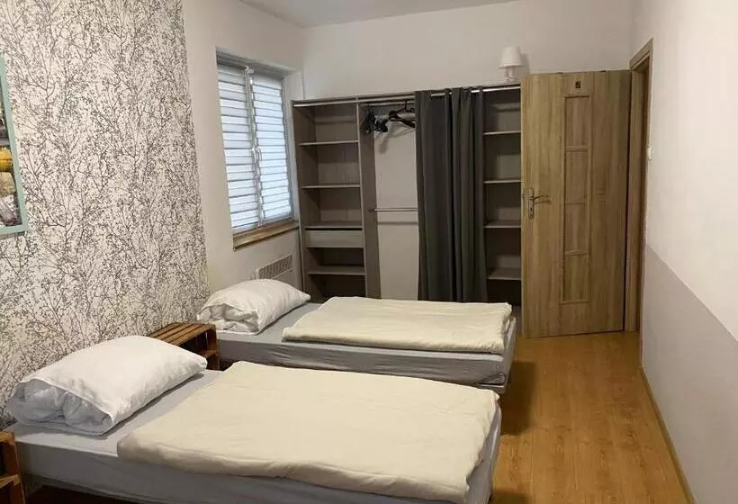 ユースホステル Hgs Home Noclegi Pracownicze Parking , łazienki