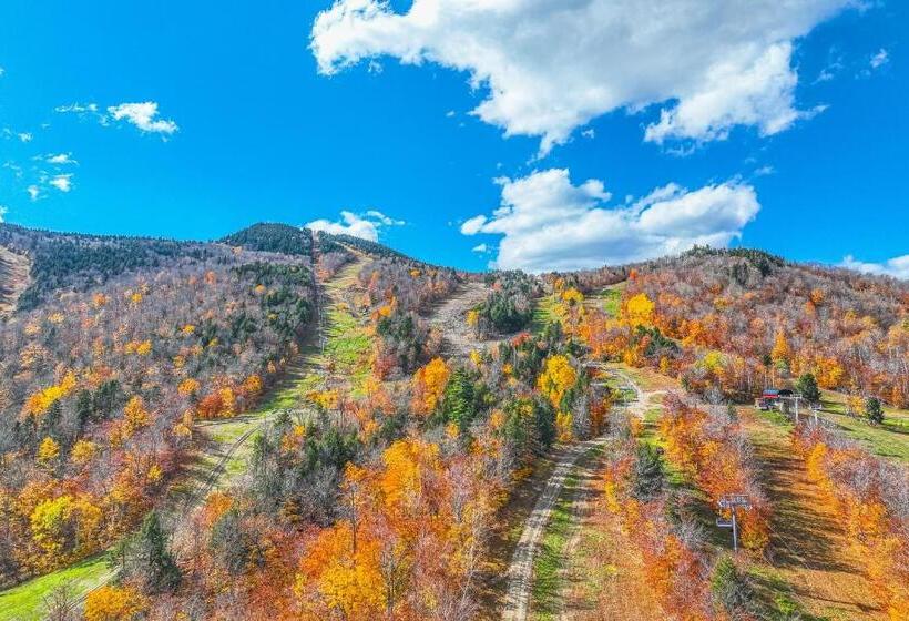 בית מלון כפרי Fall Line W212