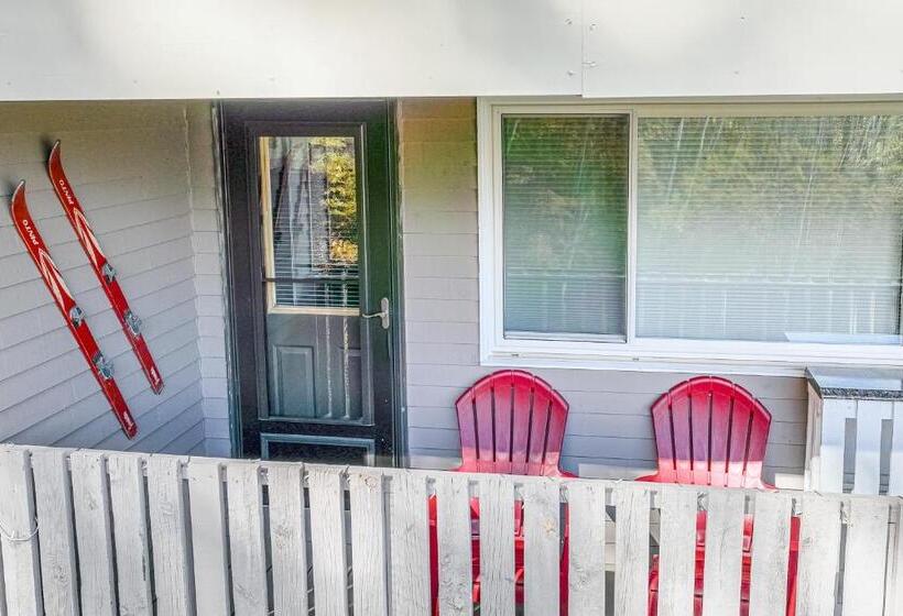 בית מלון כפרי Fall Line W212