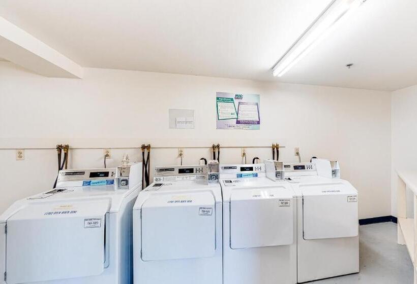 בית מלון כפרי Fall Line W212