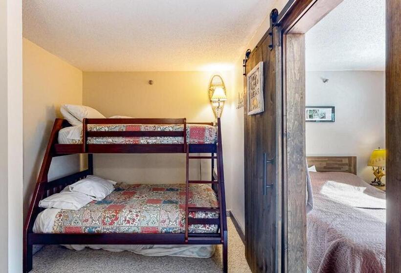 בית מלון כפרי Fall Line W212