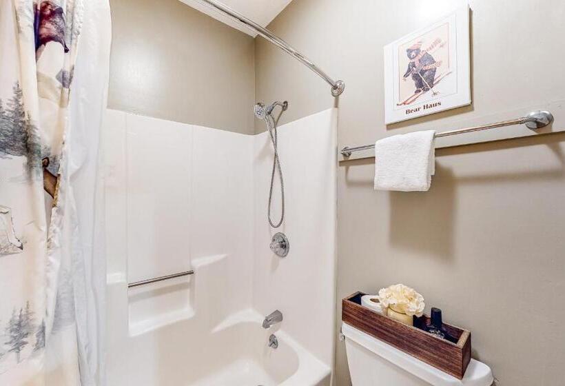 בית מלון כפרי Fall Line W212