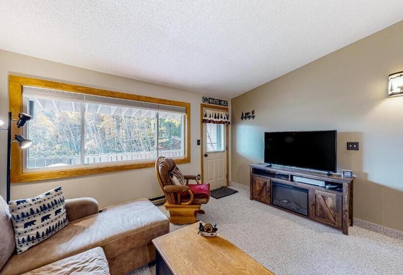 בית מלון כפרי Fall Line W212