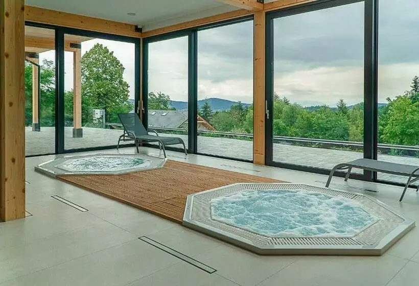 Hotelli Jeżowa Woda Ośrodek Wypoczynkowy Palmiarnia I Spa