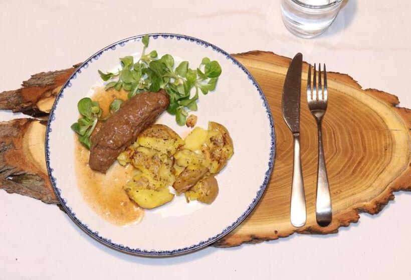 Отель Mimi Boutique Farm Stay & Cuisine