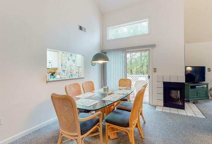 ホテル Sea Colony  Timberview 22008