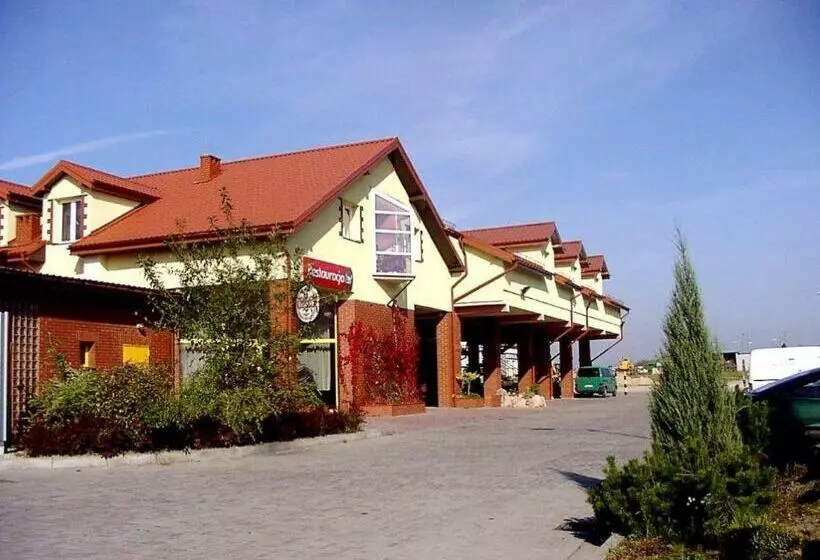 ホテル Vena Noclegi Restauracja Sala Bankietowa