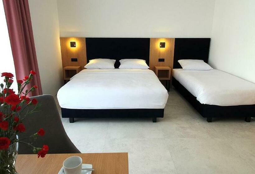 Pension Bursztynowa Rosa & Wypożyczalnia Rowerów Elektrycznych